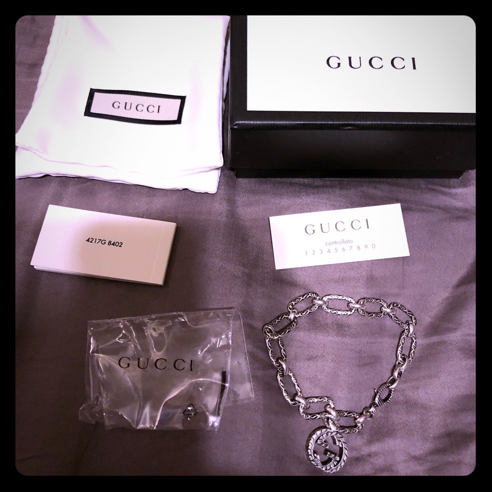 Women’s Gucci bracelet Sterling Silver 7in
